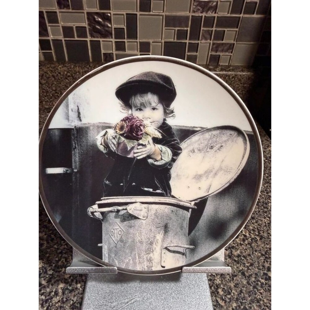 "I Found You!" collector plate